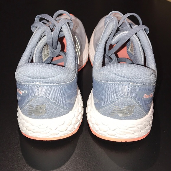 Like NEW - NEW BALANCE Freah foam ❤️❤️❤️❤️ - Picture 4 of 5